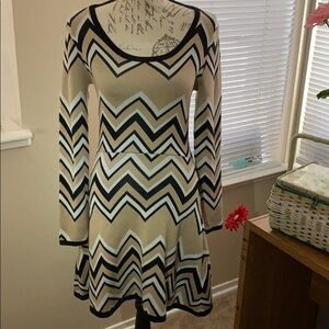 Derek Heart zigzag neutral color sweater dress